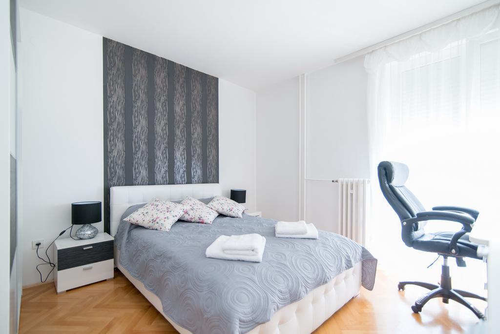 Apartment Anteo สปลิท ภายนอก รูปภาพ